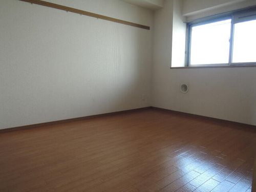 マンションヒットの内装