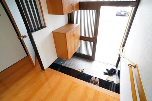 福岡県中間市東中間3丁目(一戸建)の賃貸物件1の玄関