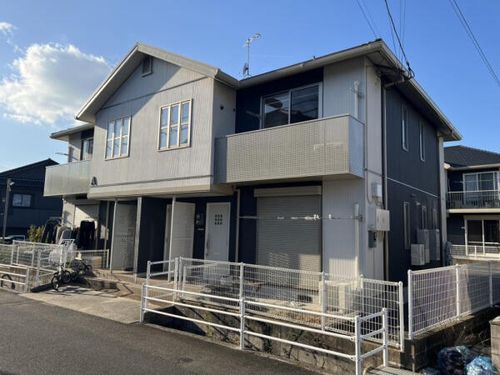 グランドゥール大地A棟の外観