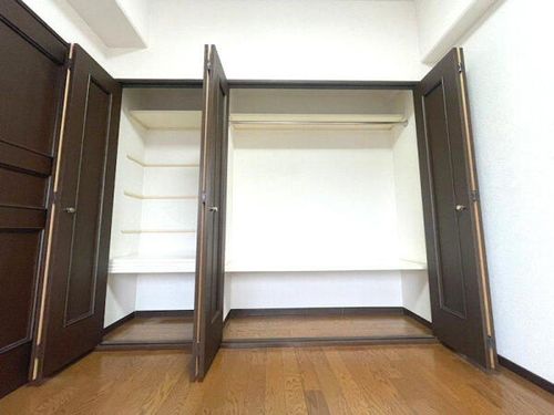 朝日プラザ八幡西 503号室の内装