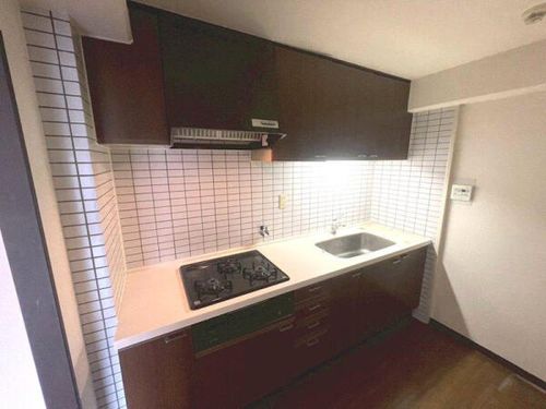 朝日プラザ八幡西 503号室のキッチン