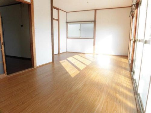 グランデール鳴水B-203の内装