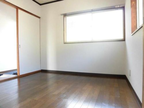 グランデール鳴水B-203の内装