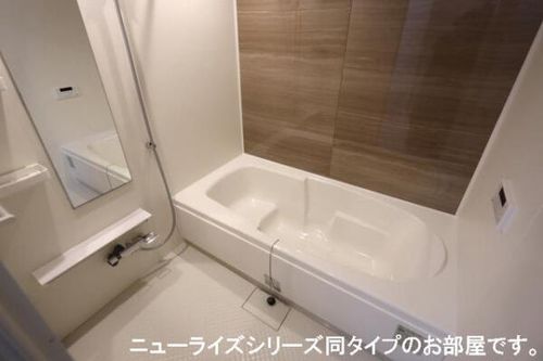 ロータス スクエアBの風呂