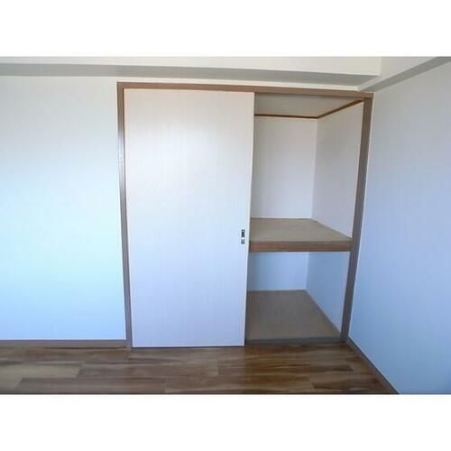 レジデンス花畑南302の内装