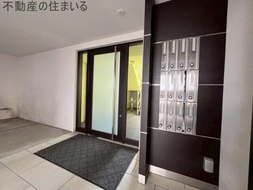 CREA澄川の玄関