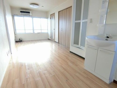 真砂苑303の内装