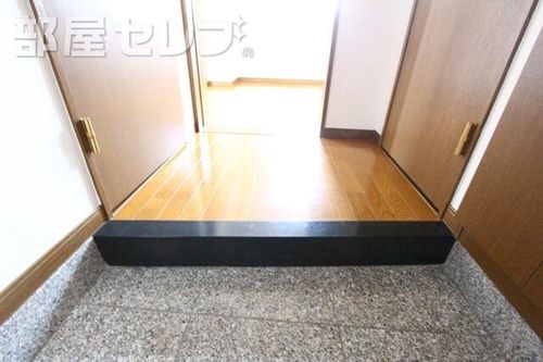 シャルマン藤ヶ丘5Dの玄関