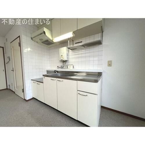 澄川3条ロイヤルハイツのキッチン