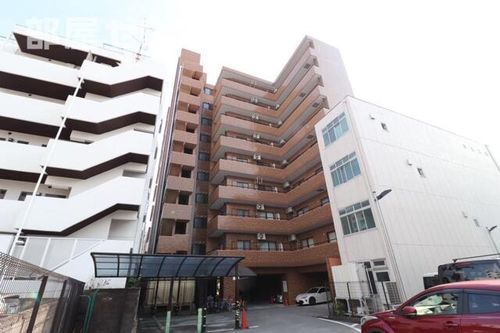 ゴールドハイツ渡辺608の外観