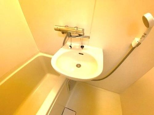 ハイツグローリーの内装