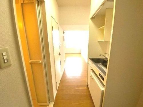 ハイツグローリーの玄関