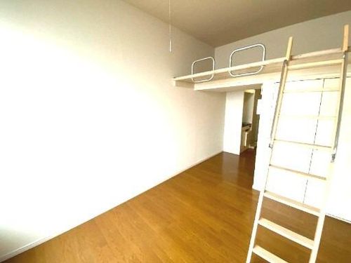 ハイツグローリーの内装