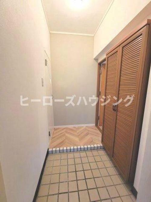大阪府豊中市東豊中町6丁目(マンション)の賃貸物件の玄関