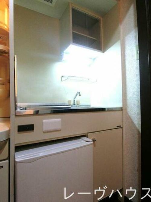 福岡県福岡市中央区荒戸2丁目(マンション)の賃貸物件のキッチン