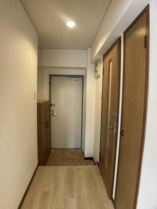 甲南ライフ202の玄関