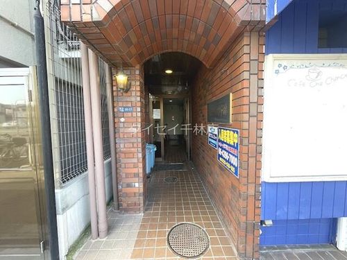 大阪府大阪市旭区清水3丁目(マンション)の賃貸物件の玄関