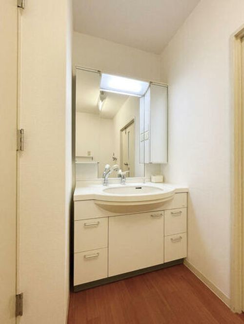 御影野村ハイツE棟の内装