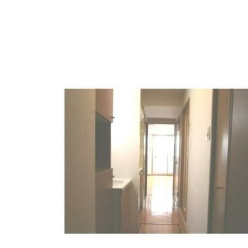 エステムコート新大阪IIIステーションプラザの玄関