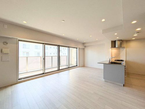 プラネスーペリア西宮仁川C棟の居間