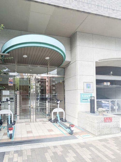 エステムコート神戸・県庁前の玄関