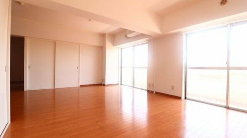 パラッシオ舞子の居間