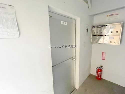 北海道札幌市手稲区西宮の沢一条4丁目(アパート)の賃貸物件の玄関