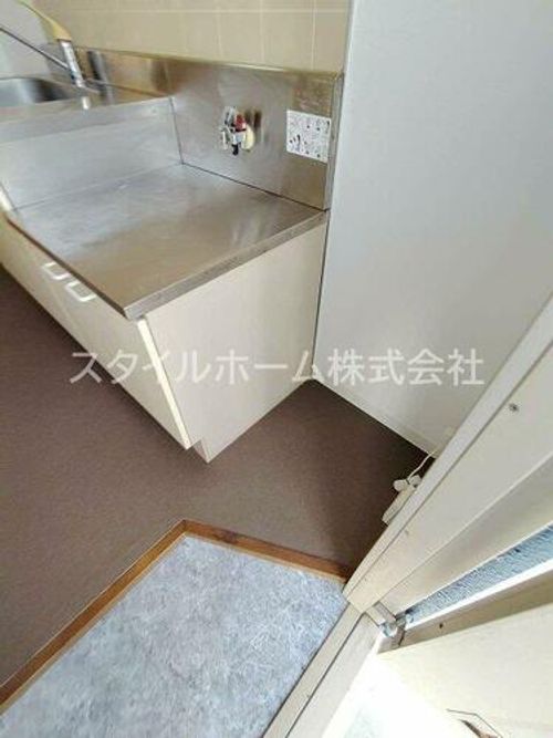 エステイトTN202の玄関