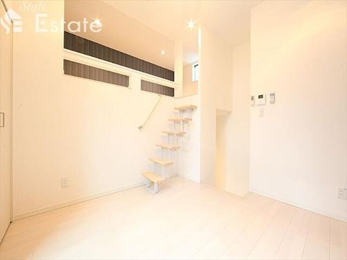 愛知県名古屋市北区金城町2丁目(アパート)の賃貸物件の居間
