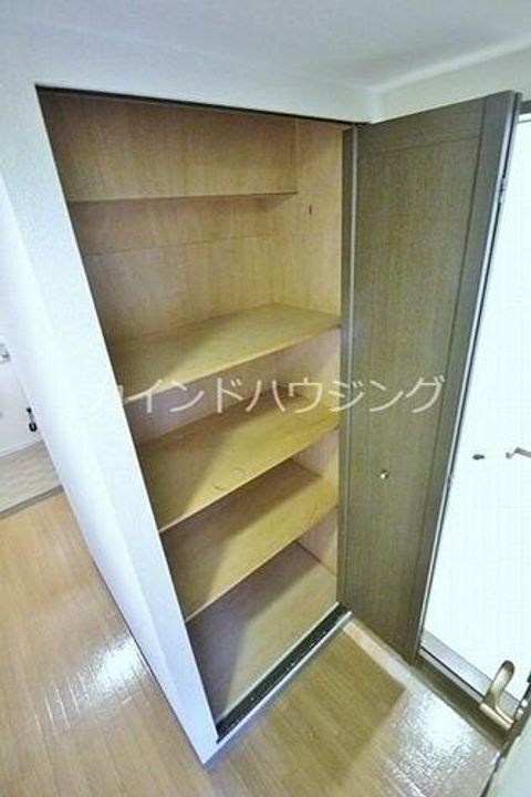 ラフィネ末広の内装