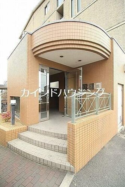 ラフィネ末広の玄関