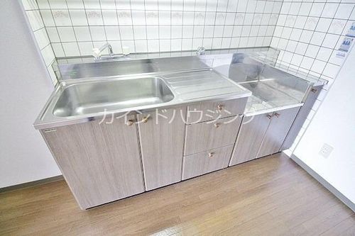 ラフィネ末広のキッチン