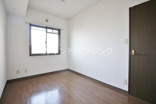 ラフィネ末広の内装