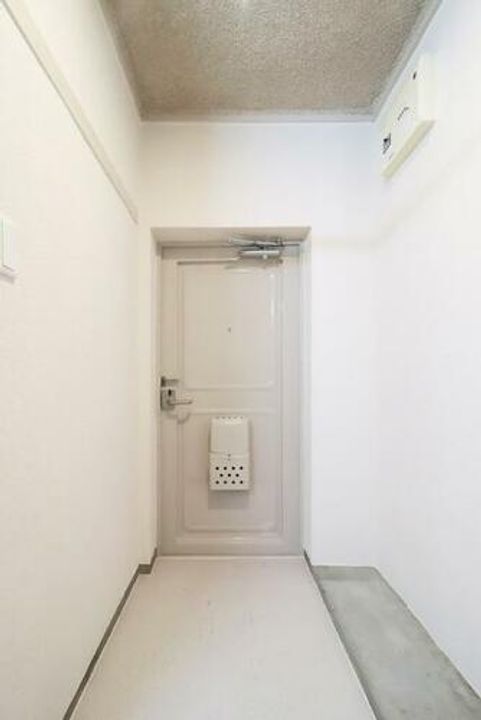 UR鈴蘭台第二0130404の玄関