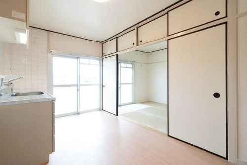 UR鈴蘭台第二0130404の居間
