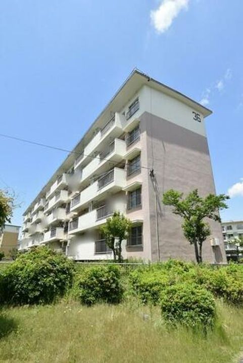UR鶴山台0360503の外観