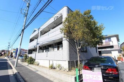 ファーレの外観