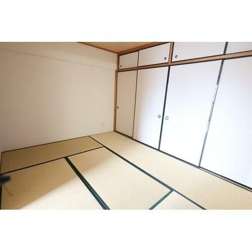 メルベーユ旭202の内装