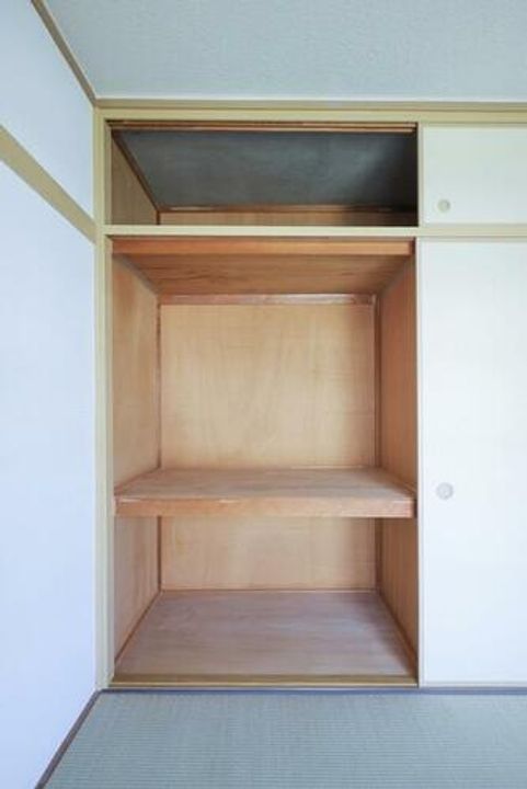UR南花台0150303の内装