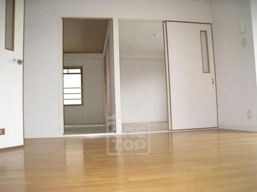 メゾン寺田の居間