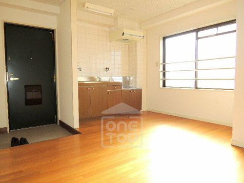 メゾン寺田の玄関