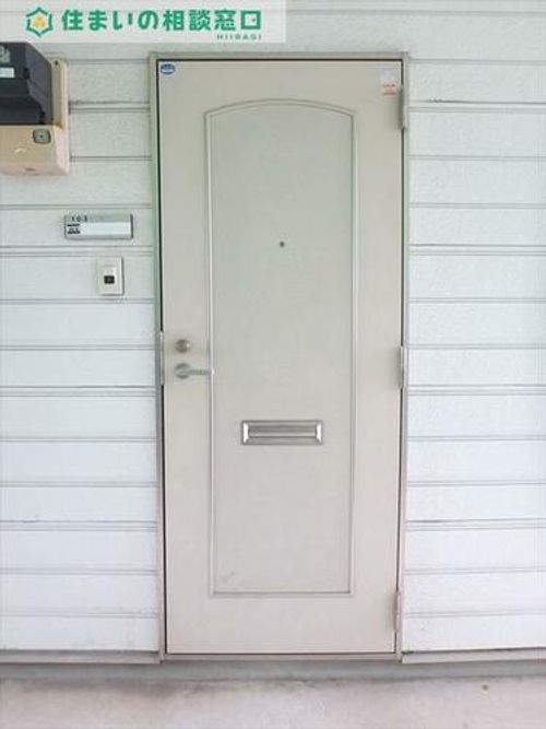 愛知県岡崎市羽根東町3丁目(アパート)の賃貸物件の玄関