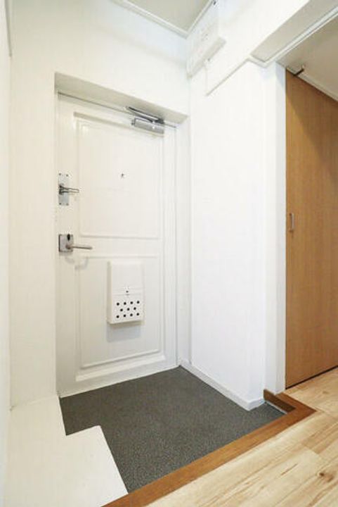 UR徳力0450506の玄関