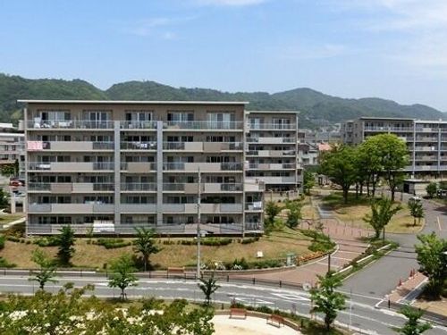 URアルビス緑丘1130102の外観