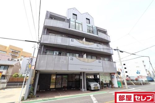 ローズガーデン楠元201の外観