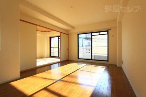 ローズガーデン楠元201の内装