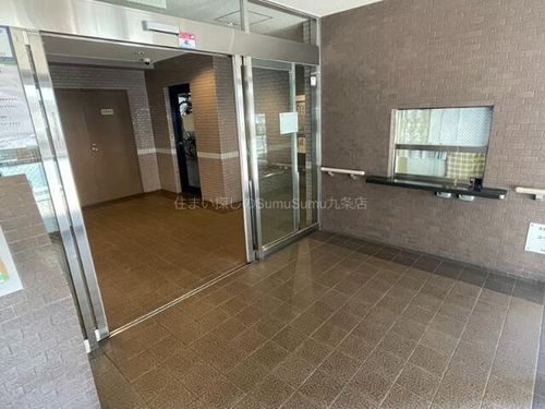 コーシャハイツ森之宮の玄関