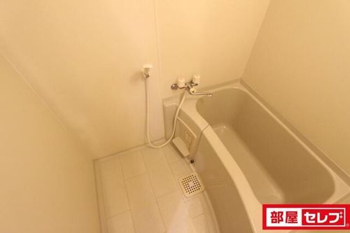 第二末廣ビル201の風呂
