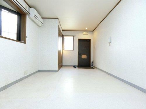 酒井ハイツの居間