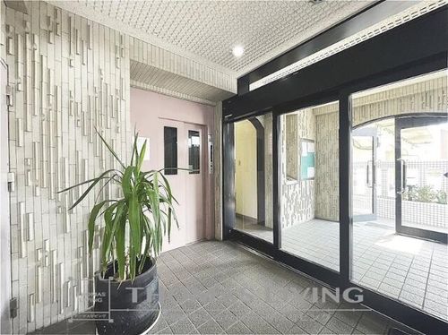 クレベール皇后崎の玄関